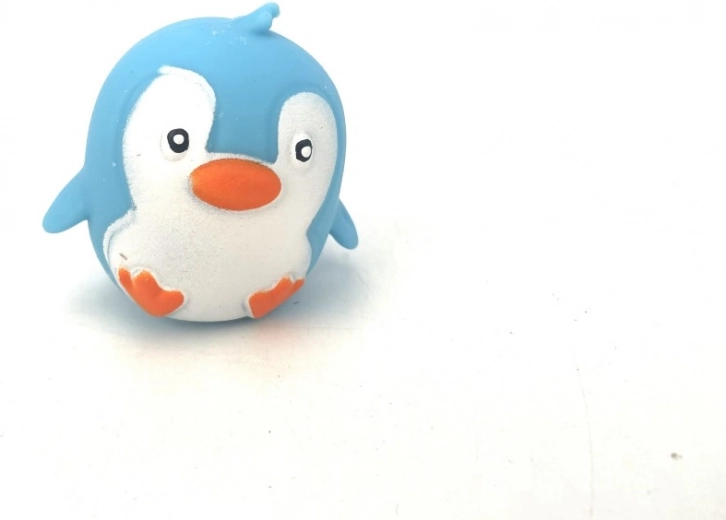 Prisrčen pingvinček za v dlan