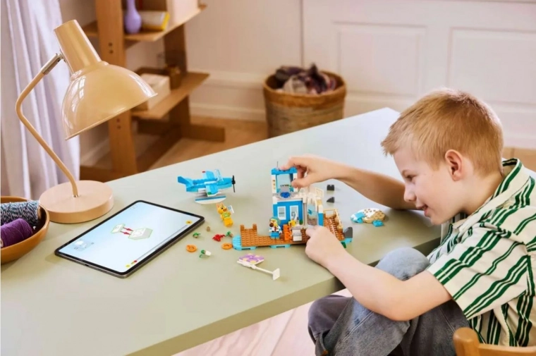 Kreativno sestavljanje z aplikacijo LEGO Builder