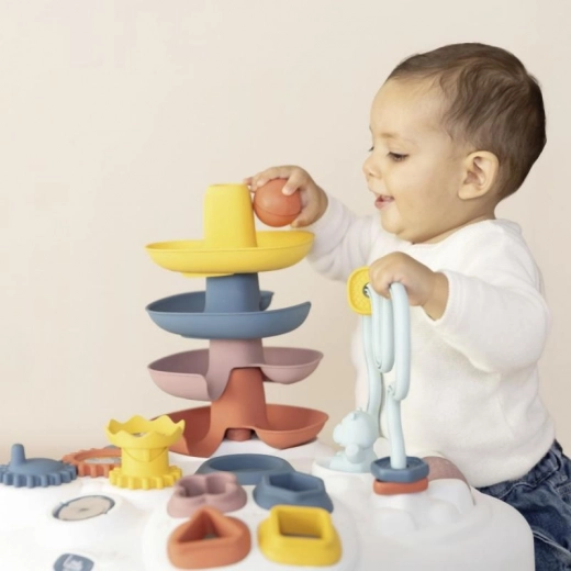 Kroglični labirint in vrteči elementi