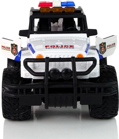 Realistični policijski jeep