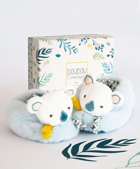 Doudou darilni set - Set prvih copatkov z ropotuljicami