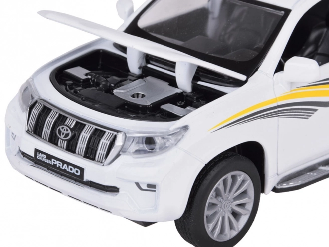 Kovinski model Toyota Land Cruiser Prado z učinki