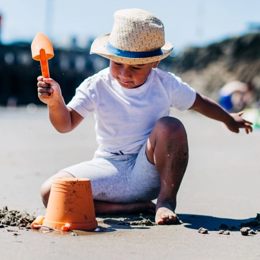 Zabava na plaži in v peskovniku
