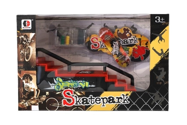 Skatepark - prstna rolka s plastično rampo 8cm in dodanimi dodatki, različni modeli v škatli 28x18cm