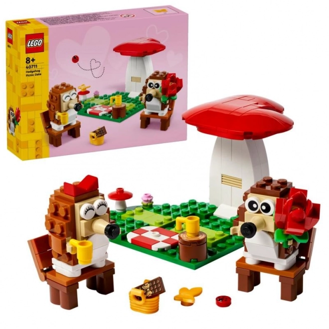 LEGO Ikonični romantični ježkov piknik