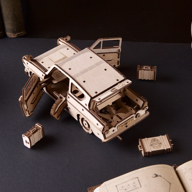 Ugears 3D lesene mehanske uganke Harry Potter Leteči Ford Anglia