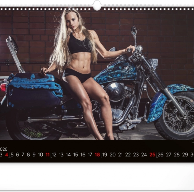 Stenski koledar Girls & Bikes 2026