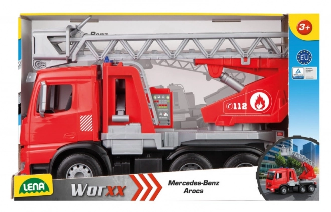 Gasilski avto Mercedes Arocs z lestvijo