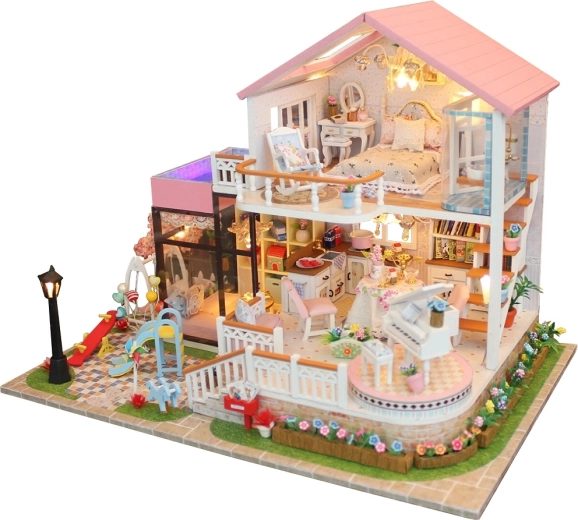 Čarobna hišica, polna detajlov