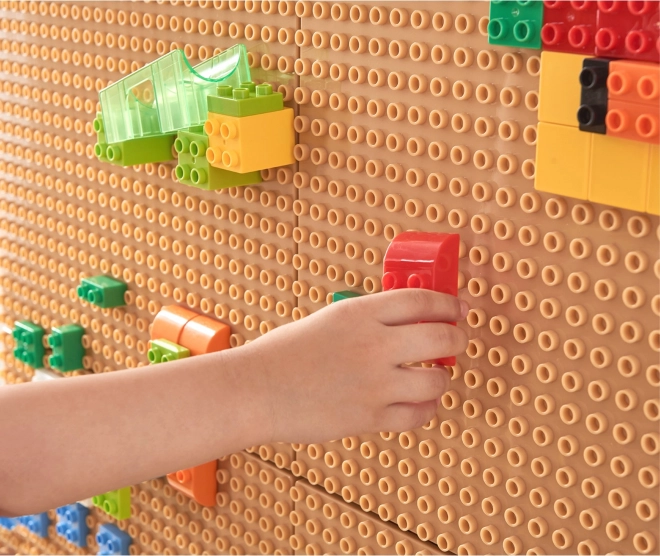 Igralni komplet MASTERKIDZ STEM s 563 deli in 4 dodatki za ploščo