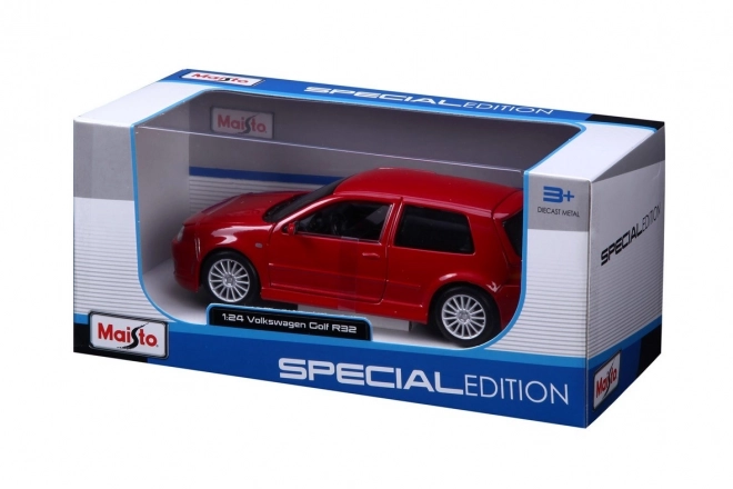 Model avtomobila Volkswagen Golf R32 Maisto posebna izdaja 1:24 rdeč