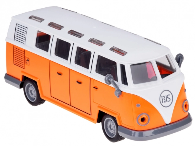 Retro avtobus na daljinsko upravljanje