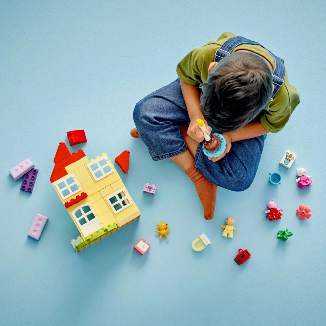 LEGO DUPLO 10433 Pujsa Pepa in rojstnodnevna hiša