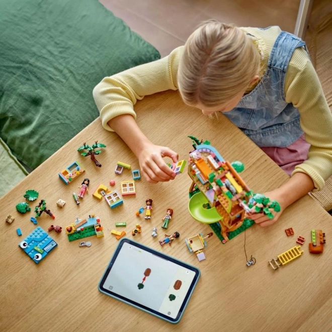 Domek LEGO Friends na Drevesu Prijateljstva