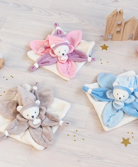 Doudou darilni set - plišasti medvedek 24 cm