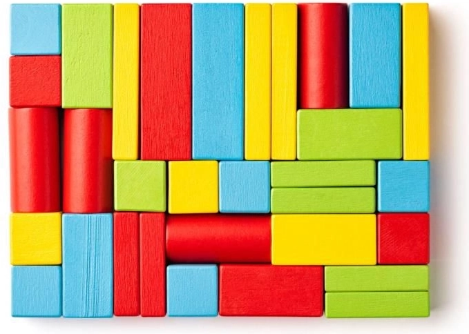 Barvite kocke za ustvarjalno gradnjo