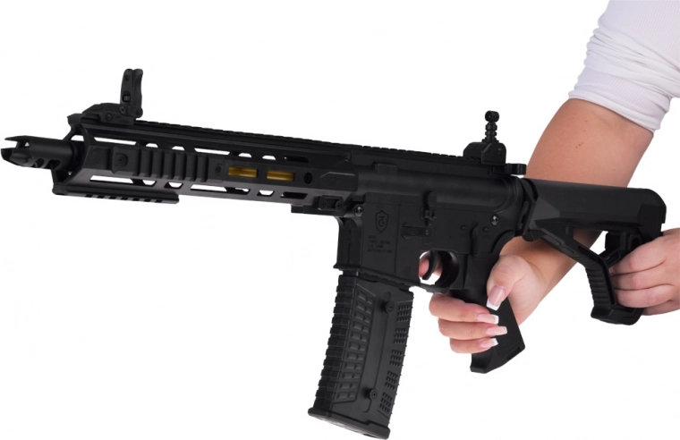 Realističen taktični dizajn