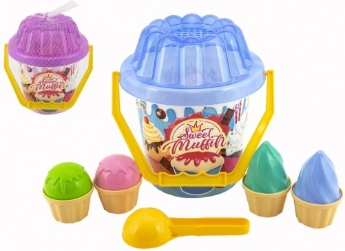 Plastični komplet za pesek Sweet Muffin z vedrom, lopatko in modelčki za sladoled