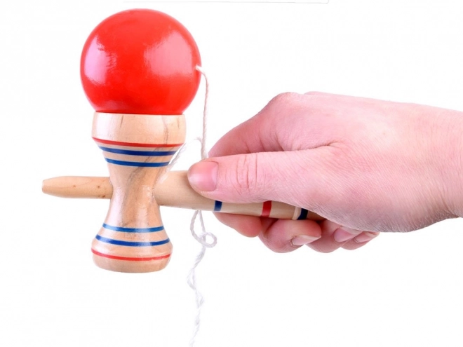Lesena kendama