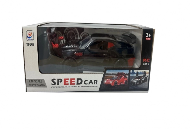 Športni RC avto rdeč