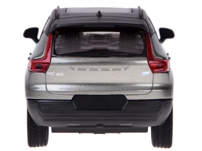 Kovinski model avtomobila električni crossover Volvo XC40