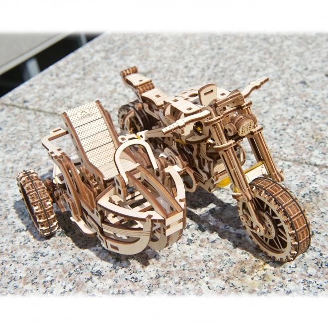 Ugears 3D puzzle Motocikel s prikolico 380 kosov