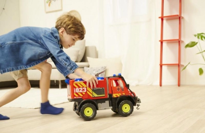 Gasilski tovornjak Mercedes-Benz Unimog U530 z učinki