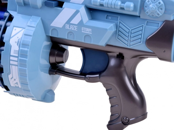 Velik blaster s penastimi naboji