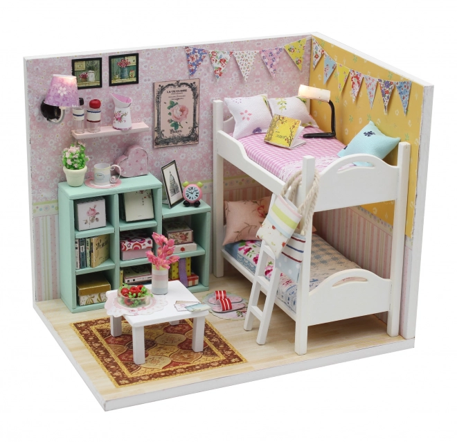 Deveta miniatura hiške Cherylin sobici