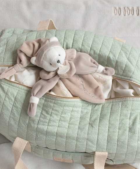 Doudou darilni set - plišasti medvedek 24 cm