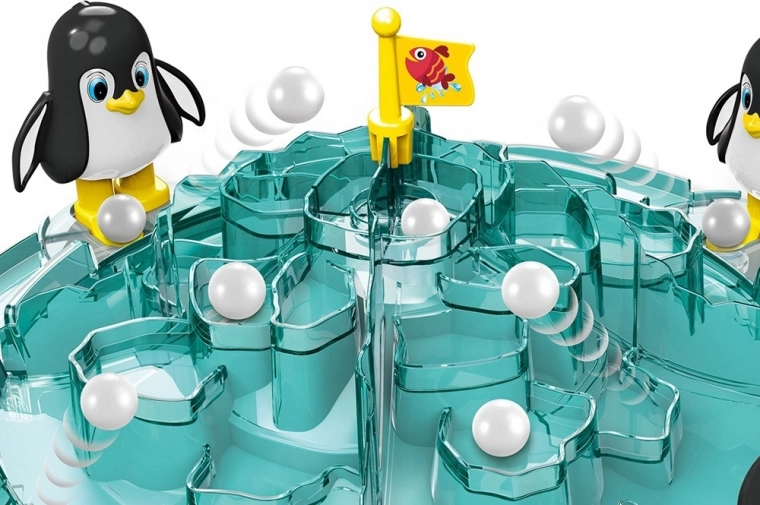 Ledena gora s ciljno zastavico