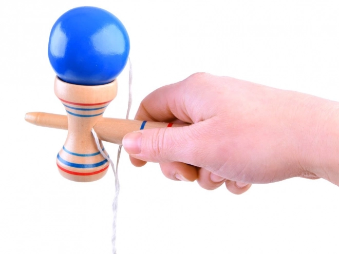 Lesena kendama