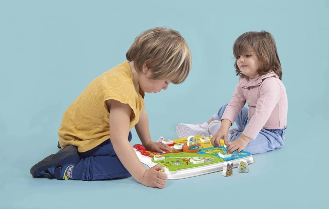 CLEMENTONI BABY Interaktivna kmetija z živalmi z melodijami in zvoki