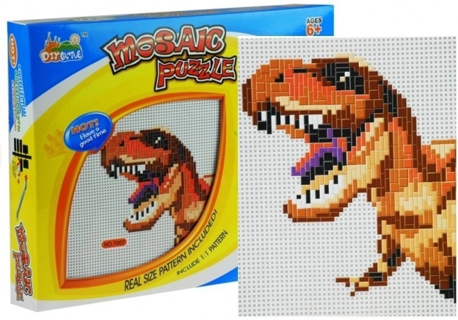 Velika mozaika z barvnimi žebljički z dinozavri