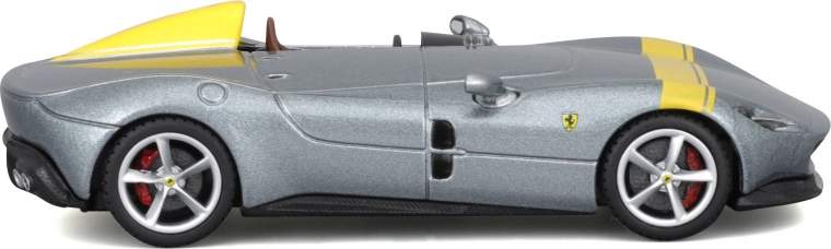 Kovinska izdelava in prosto vrteča se kolesa