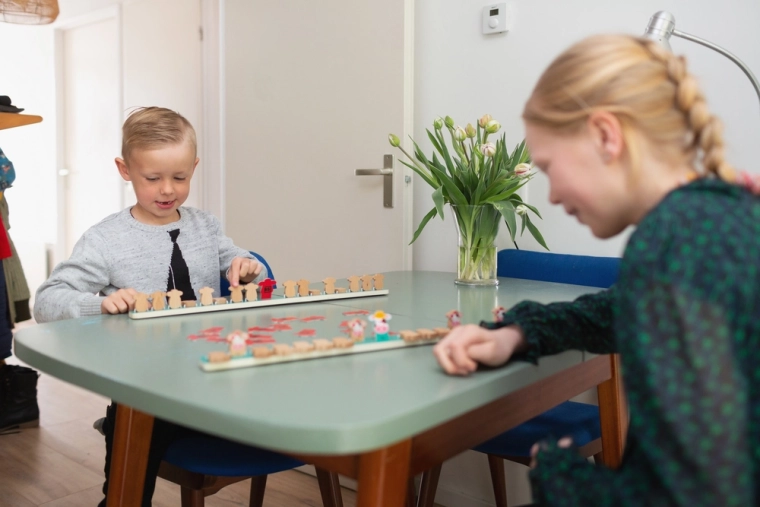 Pametna deduktivna zabava za dva