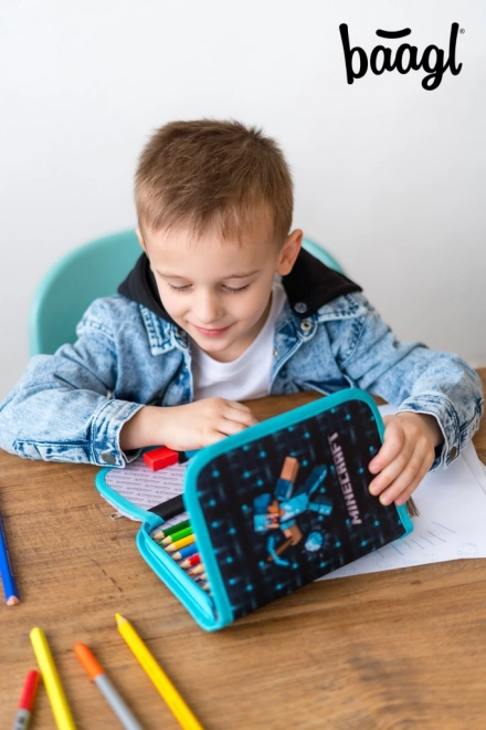 Šolski peresnica Minecraft z motivom modre sekire