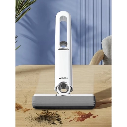 Kompaktni mini mop z nadomestnimi čistilnimi glavami