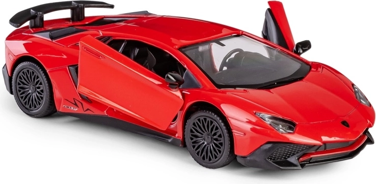 Odpiralna vrata in podrobna notranjost