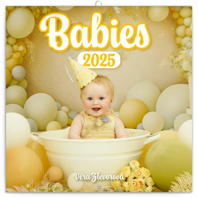 Koledar z opombami Dojenčki – Věra Zlevorová 2025, 30 × 30 cm