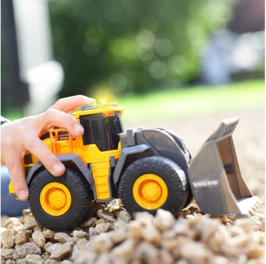 Svetloba in zvok za še več zabave