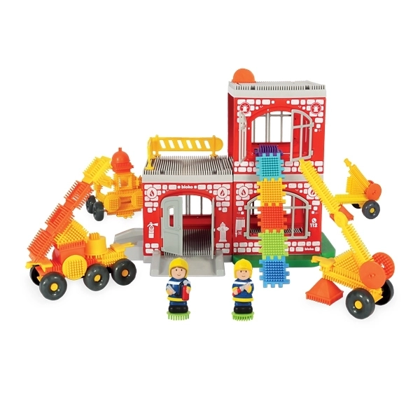 Kreativni komplet Pin Bricks Gasilska postaja 100 kos + 2 figurici