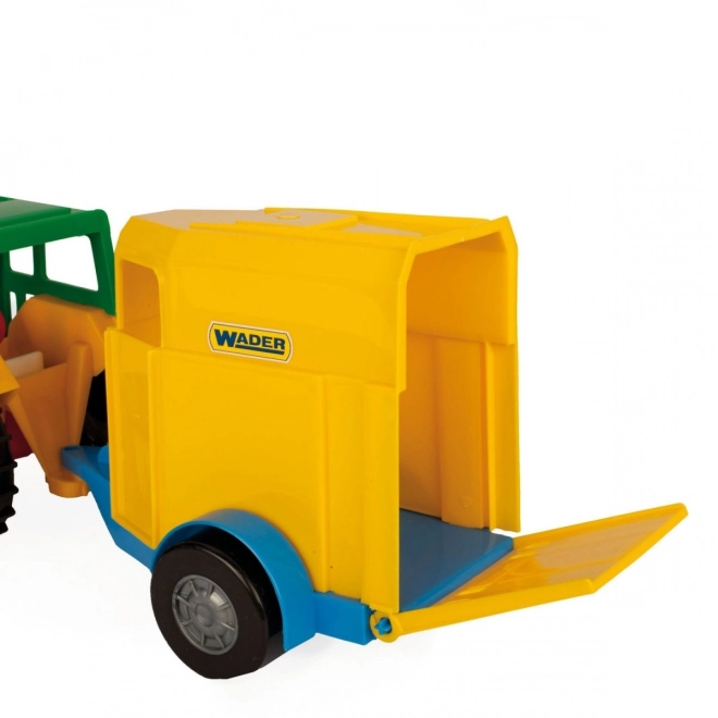 Traktor s prikolico za konje