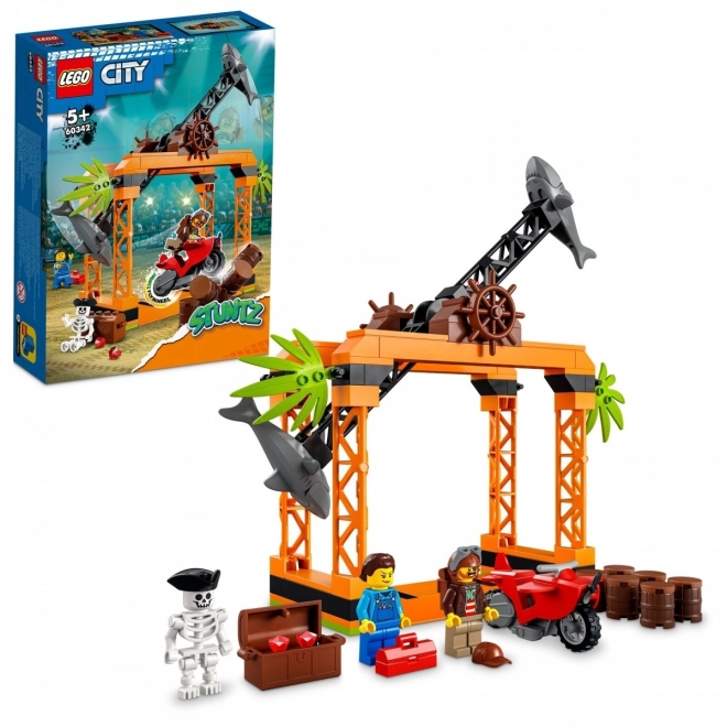 LEGO® City 60342 Izziv s kaskaderji sredi morskega psa