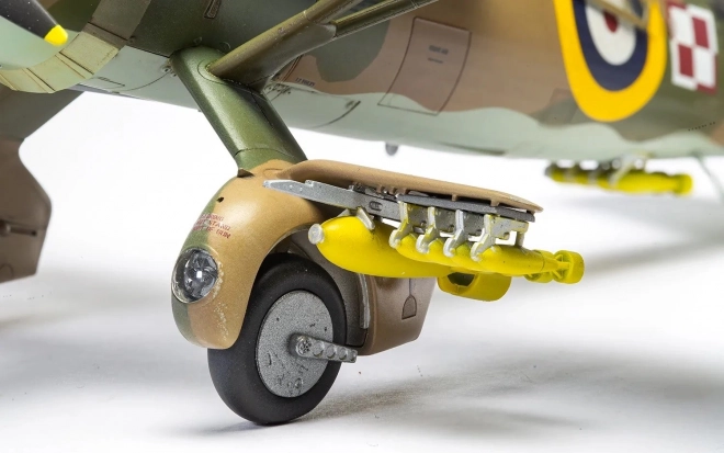 Model letala Westland Lysander Mk.I/Mk.III 1/48