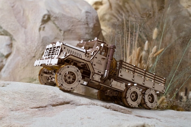 Ugears 3D lesena mehanska sestavljanka Tovorno vozilo CARGO