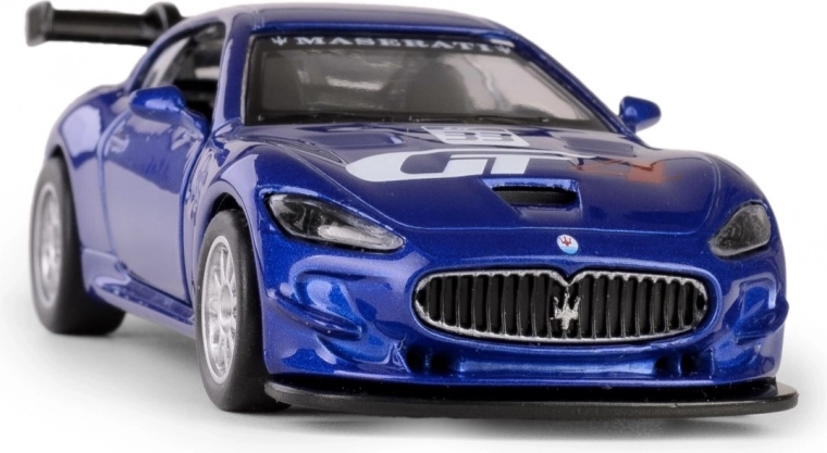 Realistični detajli in gumijaste pnevmatike