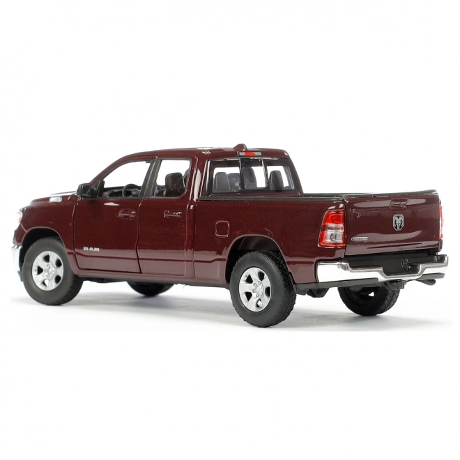 Model avtomobila RAM 1500 2019 od Welly