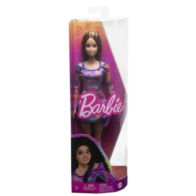 Punčka Barbie Fashionistas z valovitimi lasmi in pegami