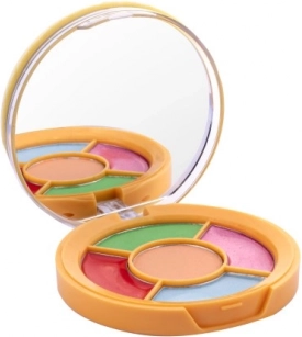 Lip gloss in make-up v enem setu